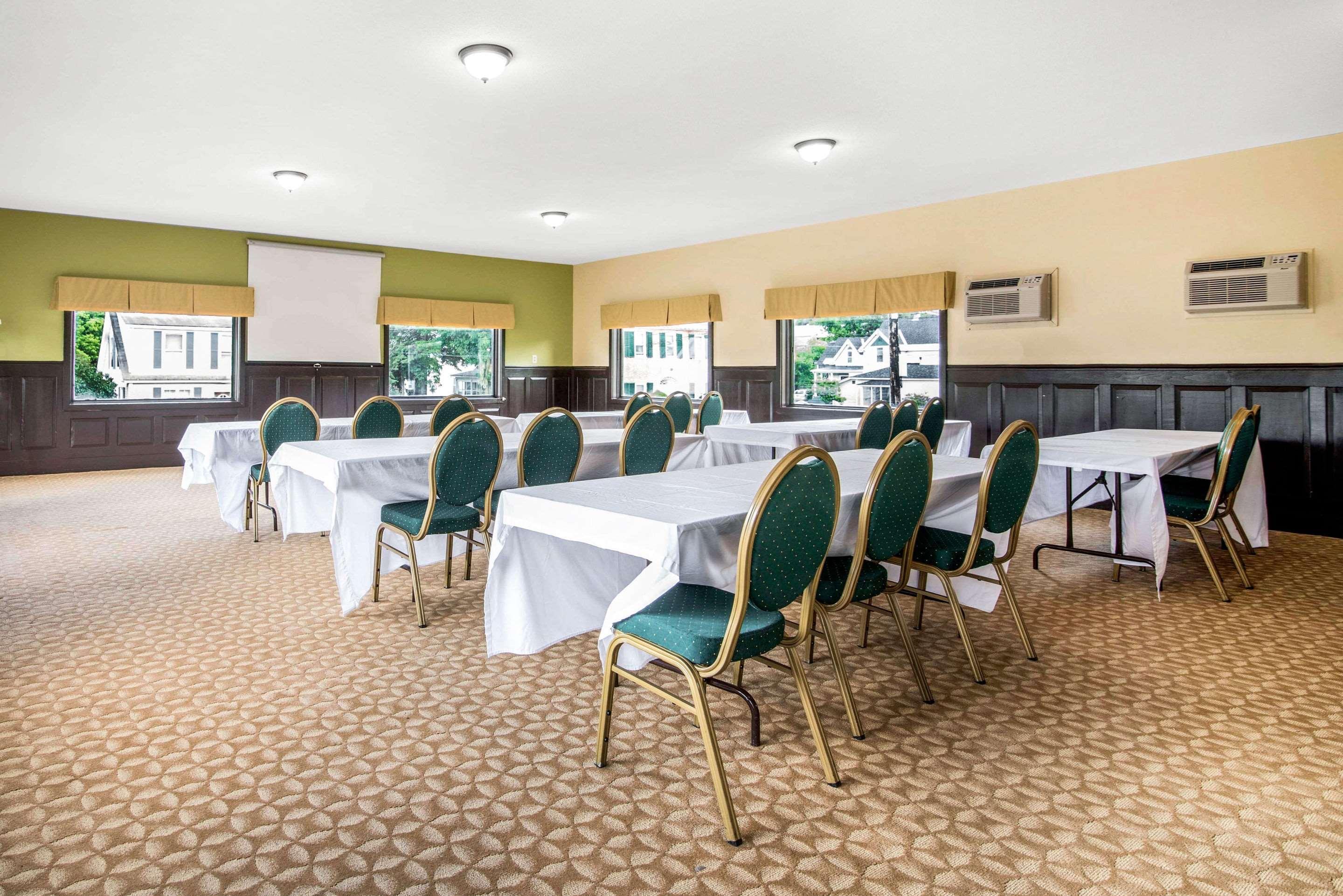 Quality Inn Barre-Montpelier Eksteriør bilde